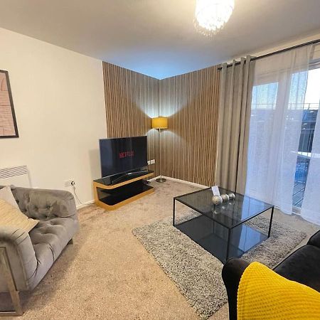 Cityfront Cosy Apt Near City Centre & Etihad Stadium, Free Parking Manchester Exterior photo